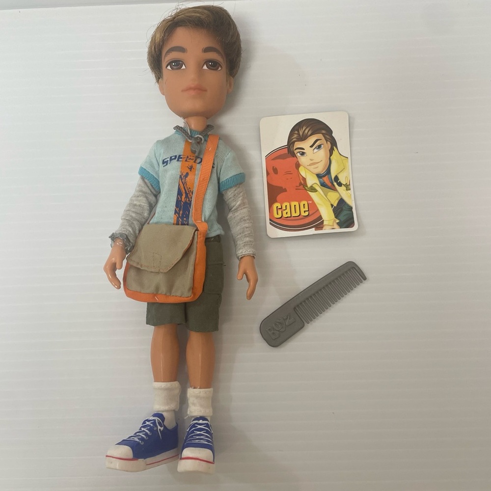 Bratz Doll Bundle with Accessories - Cade & Yasmin - Picture 6 of 8